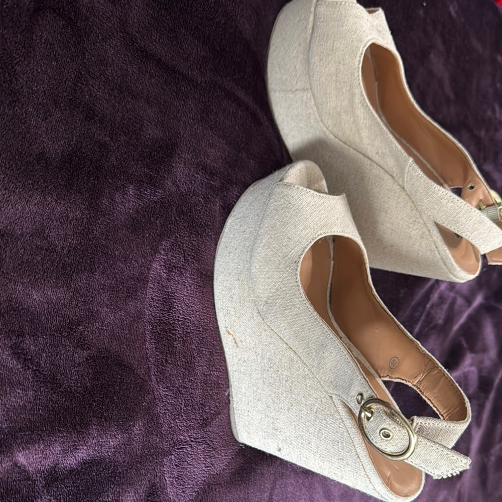 Elegant Cream Wedge Sandals